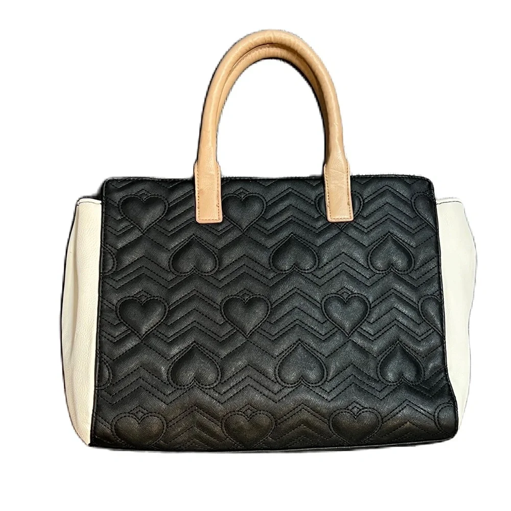 Betsey Johnson betsey johnson